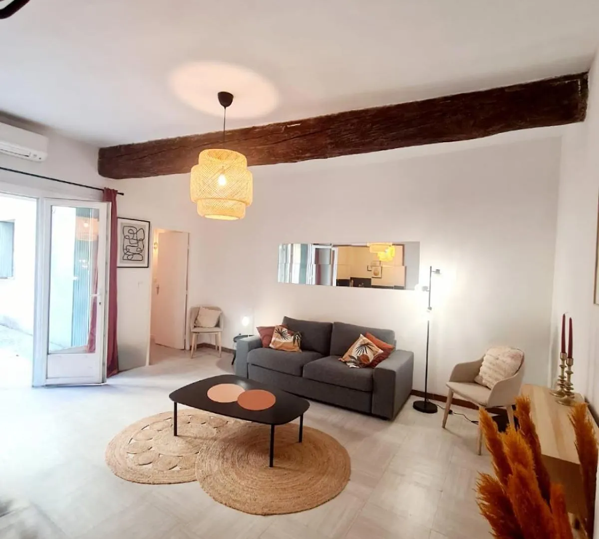 Appartement Intra Muros Avec Cour Privee Avignon 0*,  Frankrijk