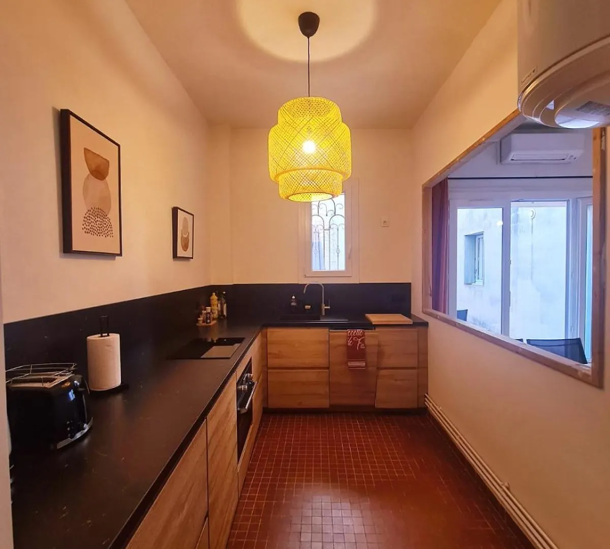 Appartement Intra Muros Avec Cour Privee Avignon Apartment
